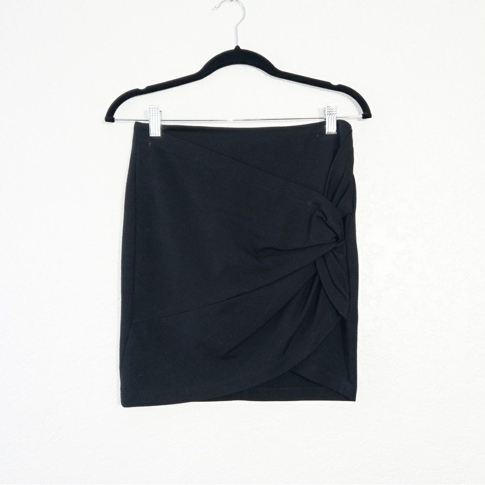 Robert Rodriguez Black Twist Front Mini Skirt Size 4